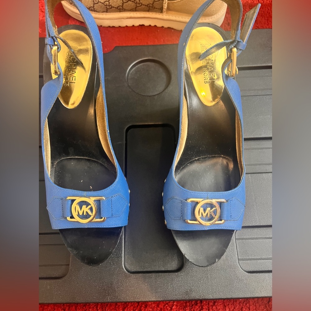 Authentic Micheal Kor Sling back Wedges
